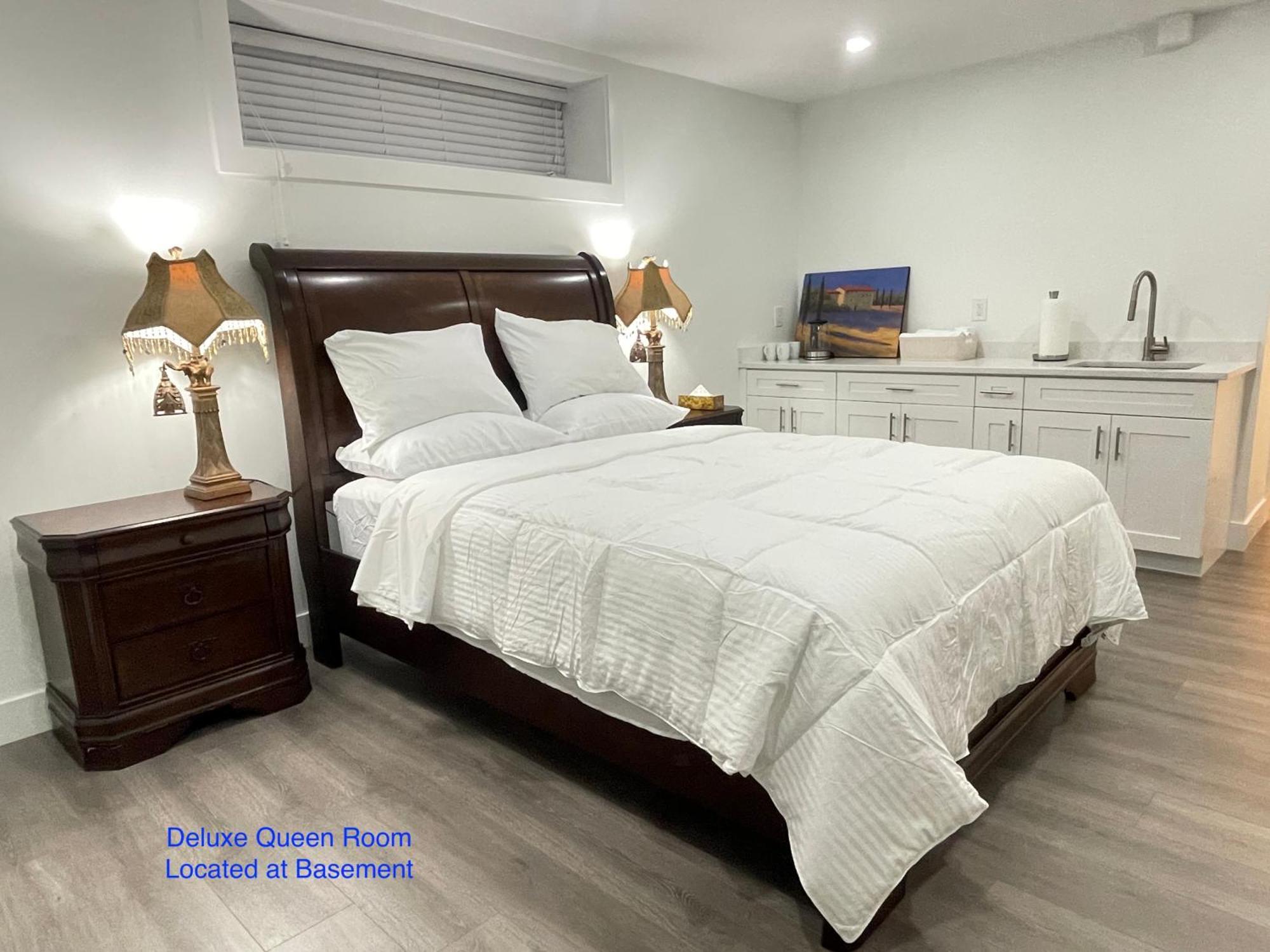 South Vancouver Guesthouse Екстер'єр фото
